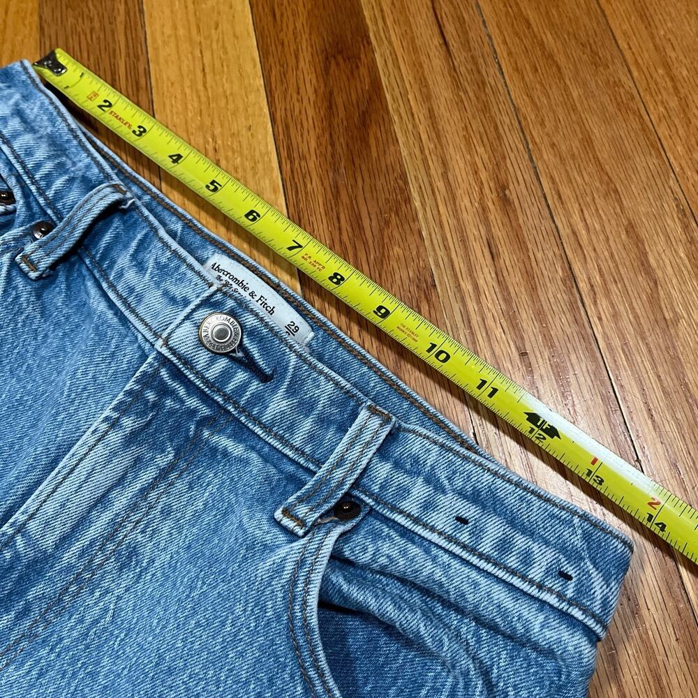 Abercrombie 90s Straight Ultra High Rise Curve Love Jeans 29/8R Light Wash 28” - Picture 4 of 8